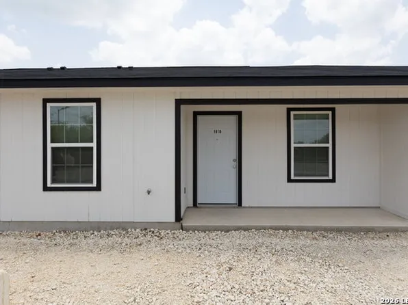 1010 County Road 4516 #1008, Castroville, TX 78009