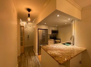 838 Agnes St, New Westminster, BC V3M 6R3