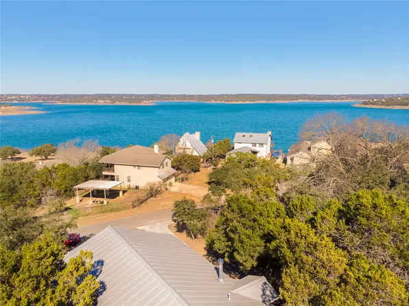 1526 Lakeside Dr W, Canyon Lake, TX 78133