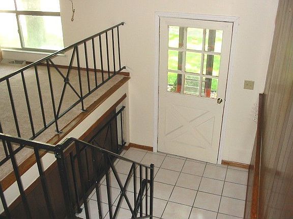5th image of 2713 Fairway Dr