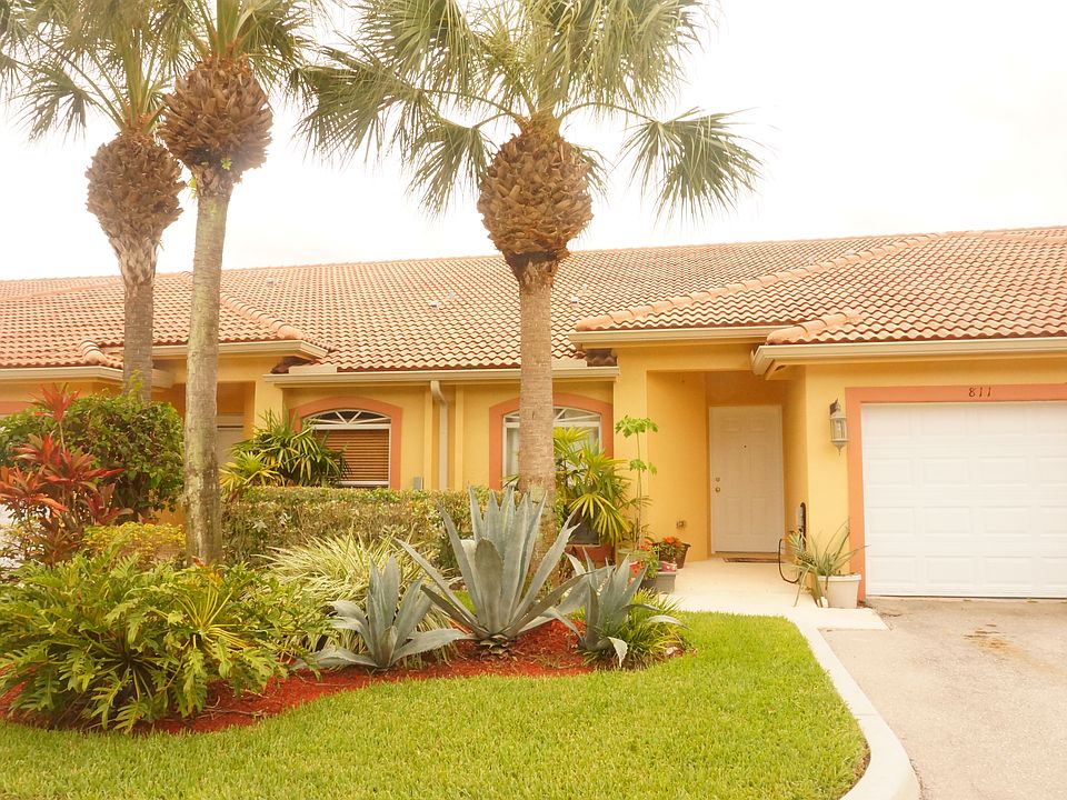 1st image of 4720 Lucerne Lakes Blvd #811