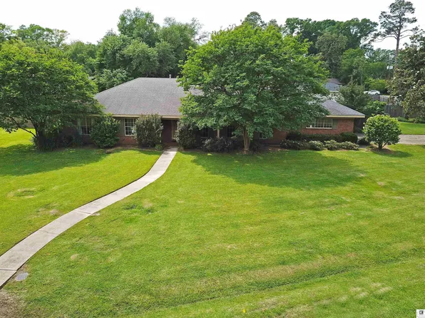 2705 Point Dr, Monroe, LA 71201