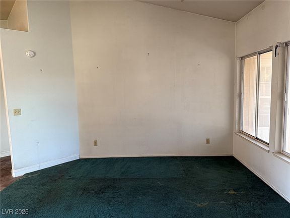 3rd image of 4410 La Reina Cir