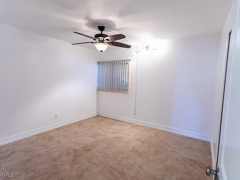 1110 SW 48th Ter #A-101 — Photo 25