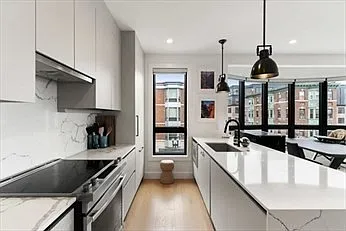 75 W Broadway #301 Photo 1