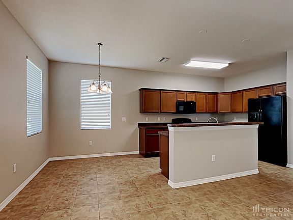 4th image of 2623 Walden Woods Dr