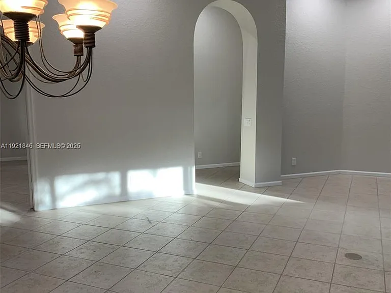 2518 Bay Pointe Ct — Photo 49