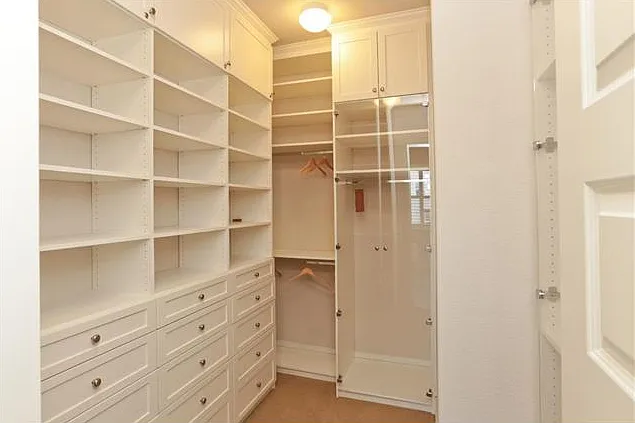 401 Derby Ave — Photo 16