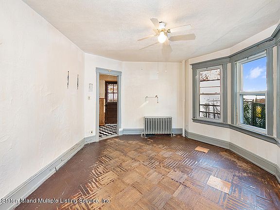 5th image of 126 Highview Ave