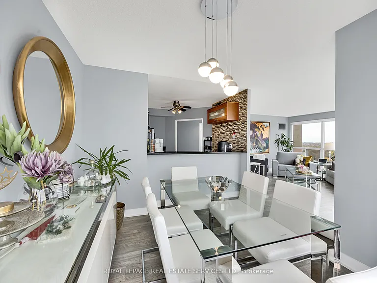2177 Burnhamthorpe Rd W #1510 — Photo 21