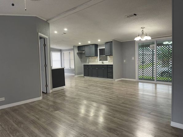 9014 Dale Dr, Tampa, FL 33615