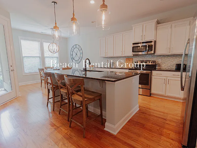 2402 Via Palma Dr — Photo 9