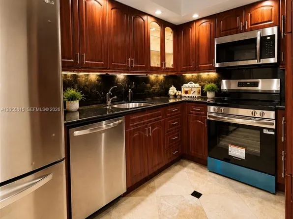 1985 S Ocean Dr, Hallandale, FL