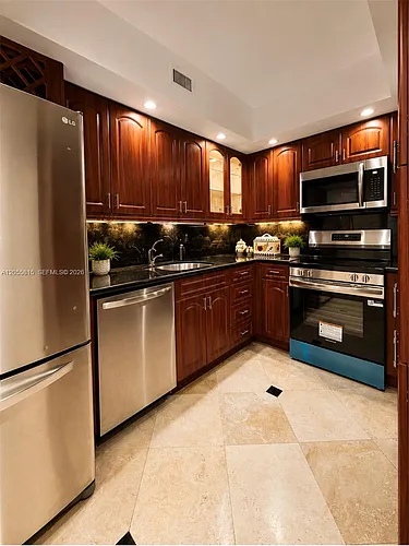 1985 S Ocean Dr Photo 1