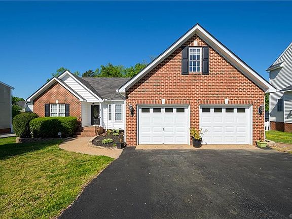 2nd image of 8119 Castle Grove Dr