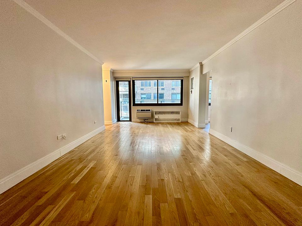 1st image of 135 W 96th St APT 9H