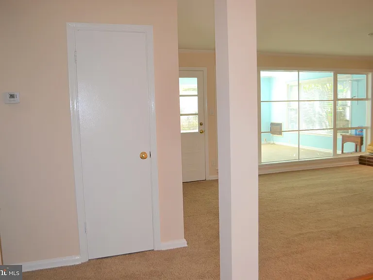 3809 Whispering Ln — Photo 7