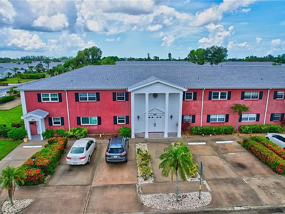 3rd image of 1478 Myerlee Country Club BLVD #1D