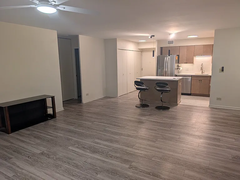 1516 Hinman Ave #804 — Photo 9