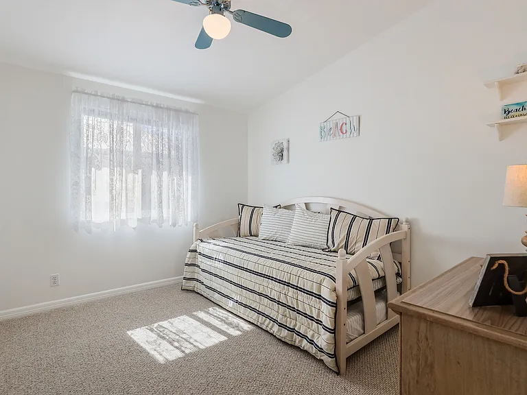 2804 Avenue C — Photo 16