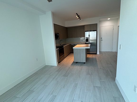 2nd image of 602 E Dania Beach Blvd #824