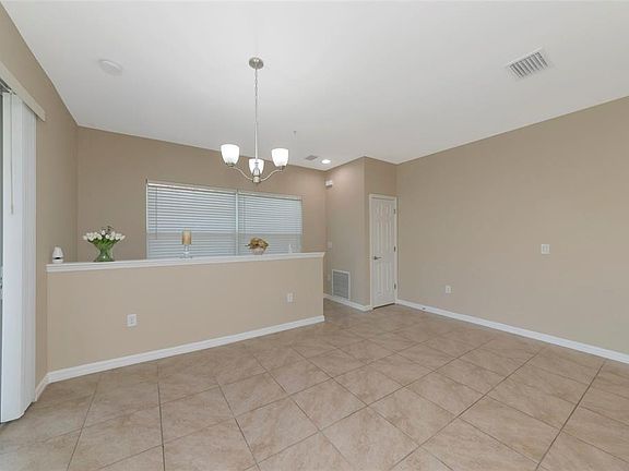 5th image of 4296 Expedition Way #104