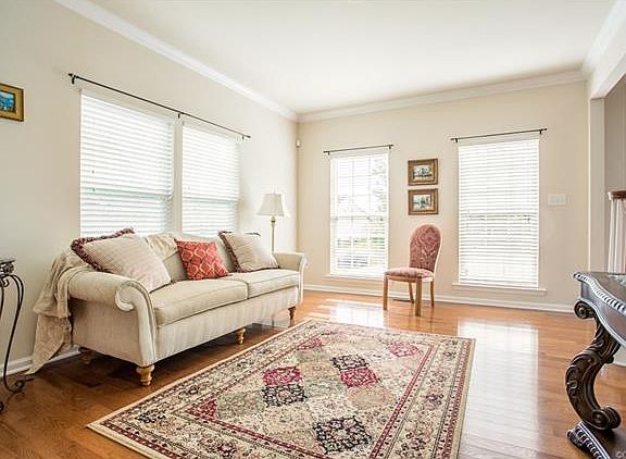 5th image of 5009 Amberwell Pl