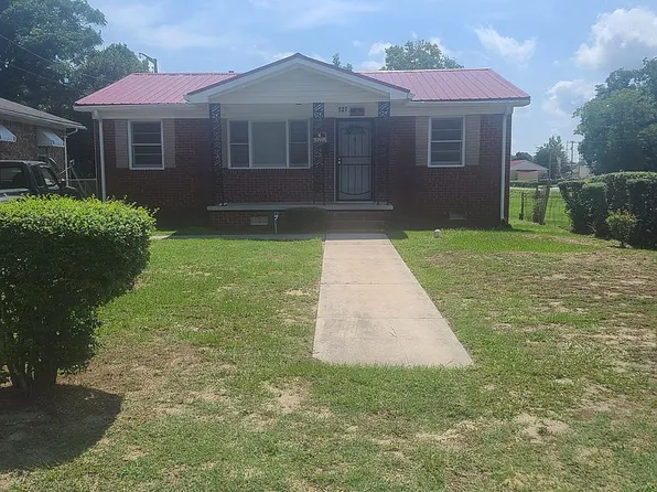 527 N Respess St, Washington, NC 27889