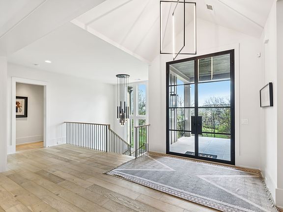 5th image of 5017 Brooklands Ln