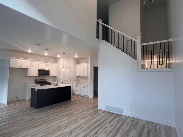 2943 N Red Velvet Ln