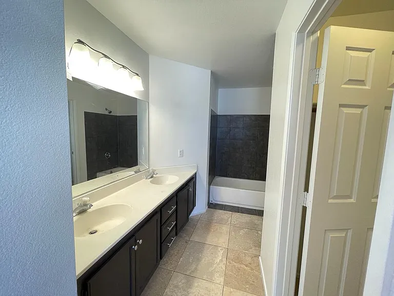 5730 Coleridge Way — Photo 22