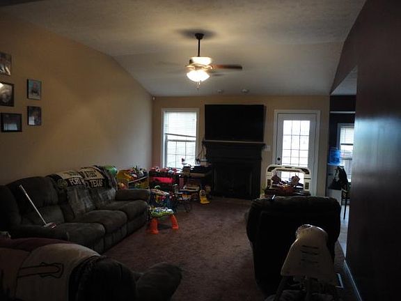2nd image of 2496 Andersonville Dr