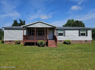 686 Casey Rd, Kinston, NC 28501