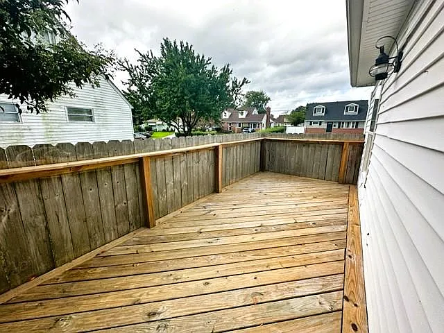 Side deck