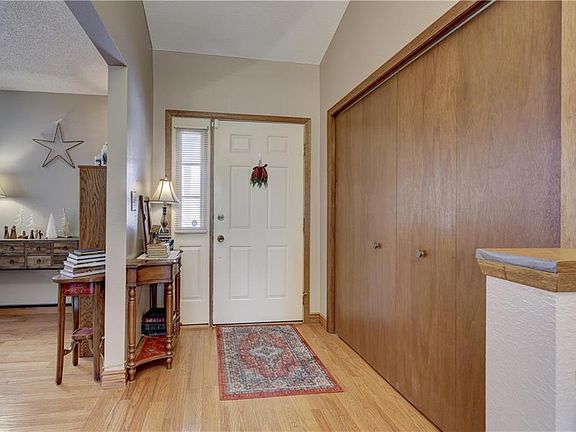 4th image of 29104 Forest Ln