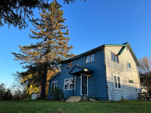 1419 Willis Ave, Petoskey, MI 49770