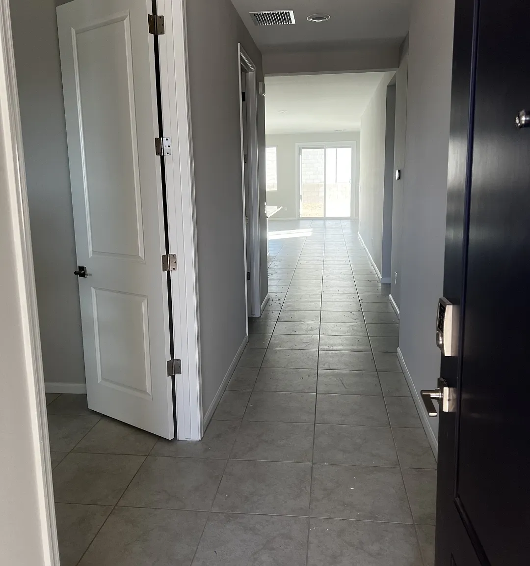 3 bed, 1789 sqft, $2,250 — Photo 2