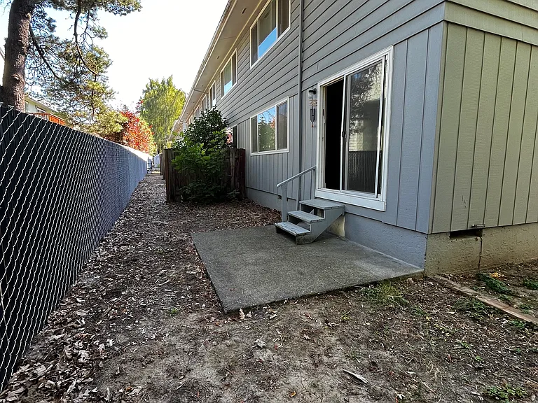 6840 SW 104th Ave #1 — Photo 2