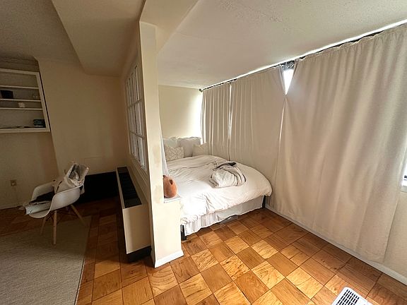 5th image of 2 Hawthorne Pl APT 9K