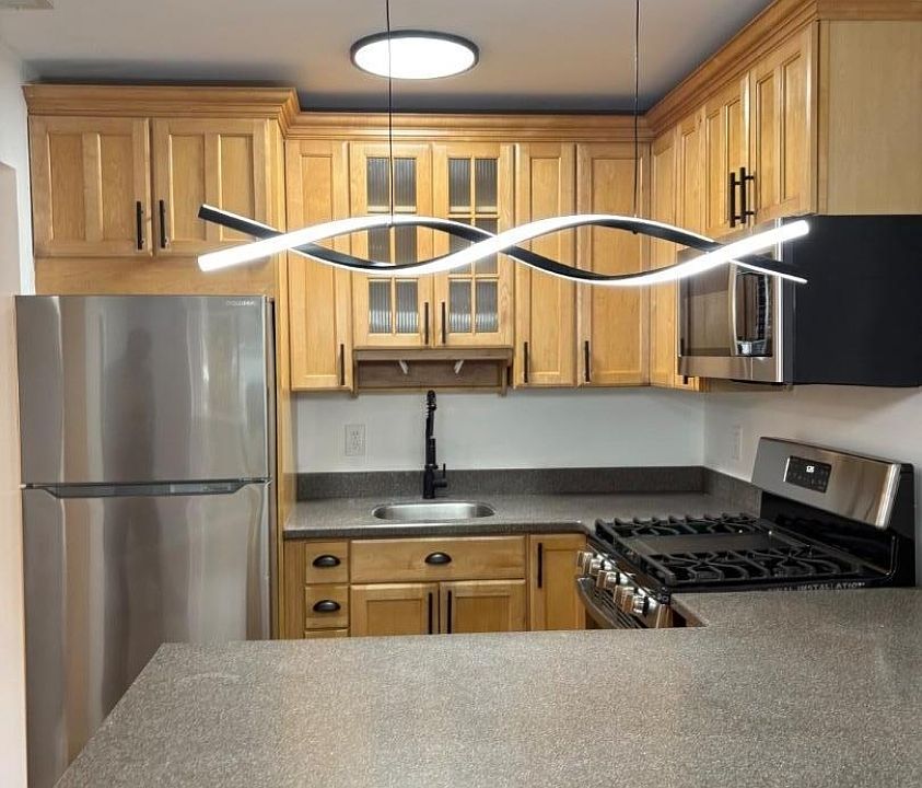 1st image of 407 Orchard Meadows Dr