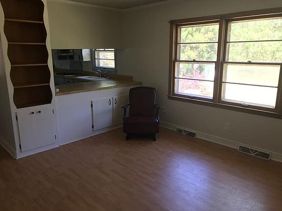 4th image of 122 Rosemont Dr
