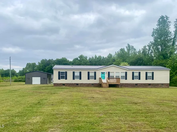 2041 Bay Road, Wallace, NC 28466