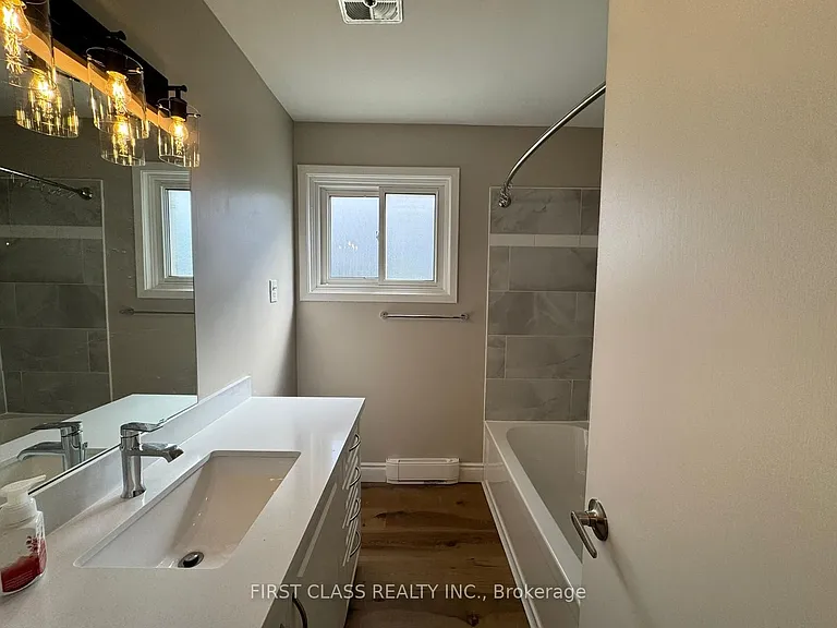 596 Digby Ave — Photo 8