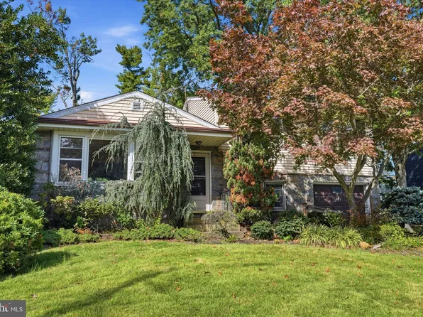 201 Lilac Ln, Cinnaminson, NJ 08077