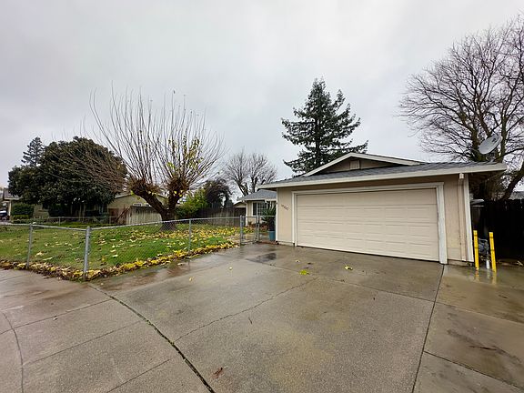 3rd image of 19207 N Frank Ct