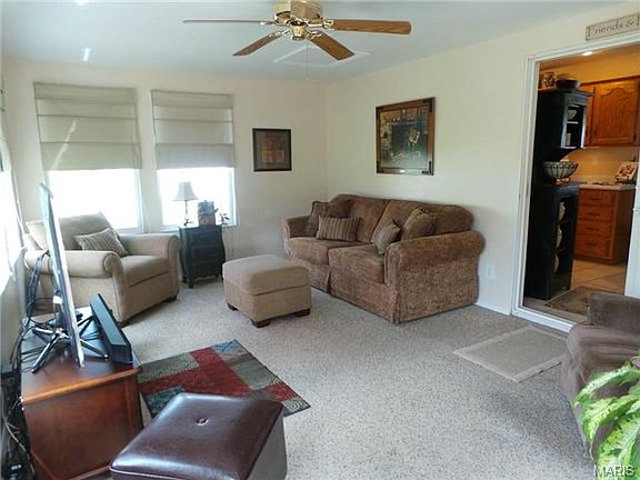 3rd image of 1212 Lacy Dr