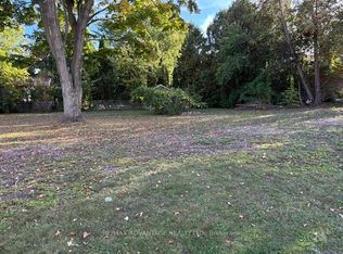 1 Woodbine St, London, ON N6K1Y4