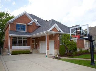 500 Engel Blvd, Park Ridge, IL 60068