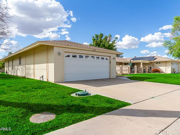 3rd image of 10117 W PRAIRIE HILLS Circle