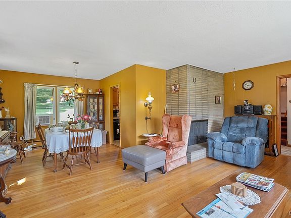 5th image of 4135 Apulia Rd